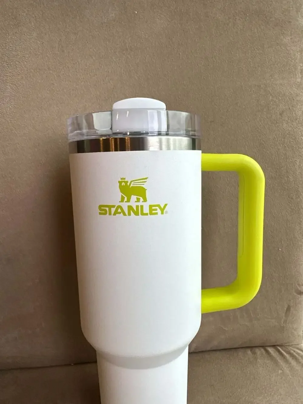 Stanley 40oz Adventure Quencher FlowState Tumbler Frost with Electric Yellow - Picture 2 of 6